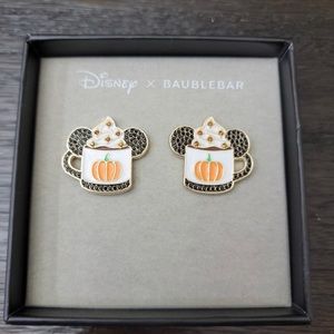 New Disney Baubkebar Halloween Mickey Mouse pumpkin capucchino earrings